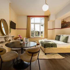 westay-the-boulevard-house-at-a-beautiful-avenue-in-the.bruges-hotels.info/